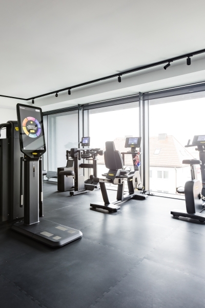 Modernes Fitnessstudio