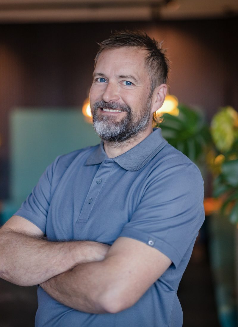 Dr. Thomas Ovsenk